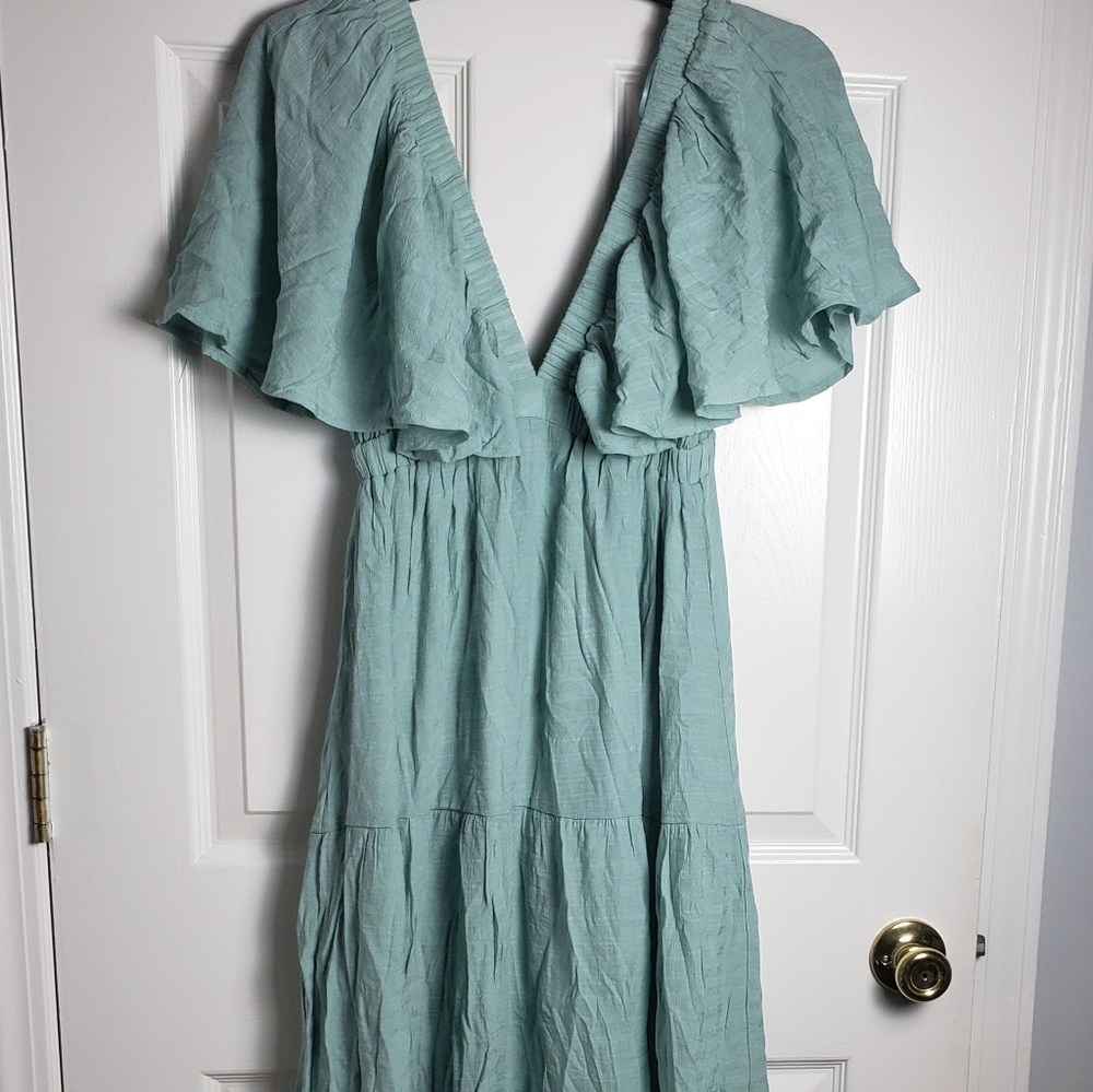 Flutter-Sleeve Maxi Dress in Light Sage